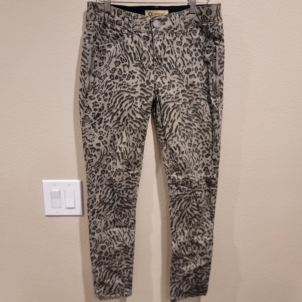 Democracy leopard print twill pant
